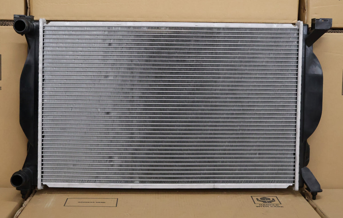 AUDI RS4 4.2 Litre V8 Petrol Radiator (MAY/2006 - SEP/2008). — Fenix ...