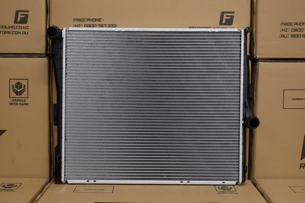 830003 Radiator BMW X3 E83 Radiator (JAN/2004 - MAR/2011). — Fenix Radiators