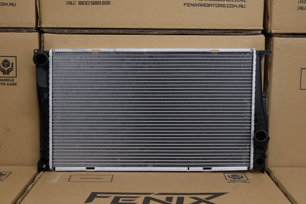 BMW 3 Series E90 Petrol Radiator (FEB/2004 - JAN/2014). — fenixautoparts