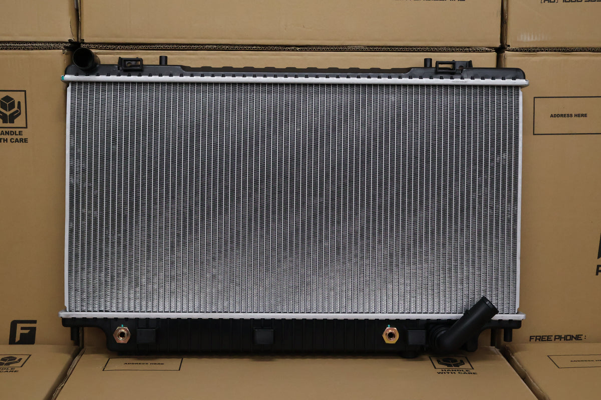 Holden Commodore VE V6 Radiator (AUG/2006 - DEC/2012)*. — Fenix Radiators