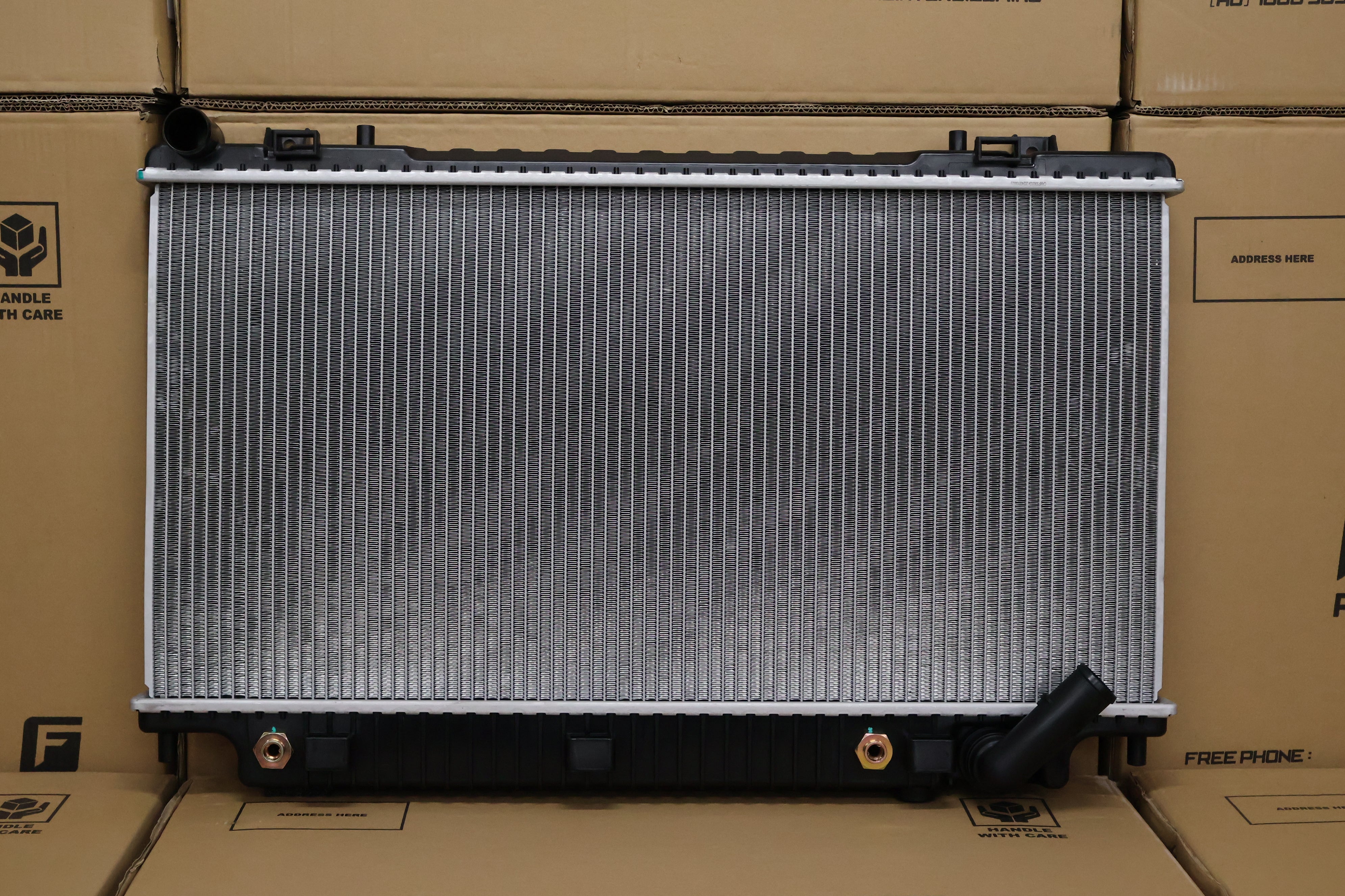 Holden Commodore VE V6 Radiator (AUG/2006 - DEC/2012)*. — Fenix Radiators