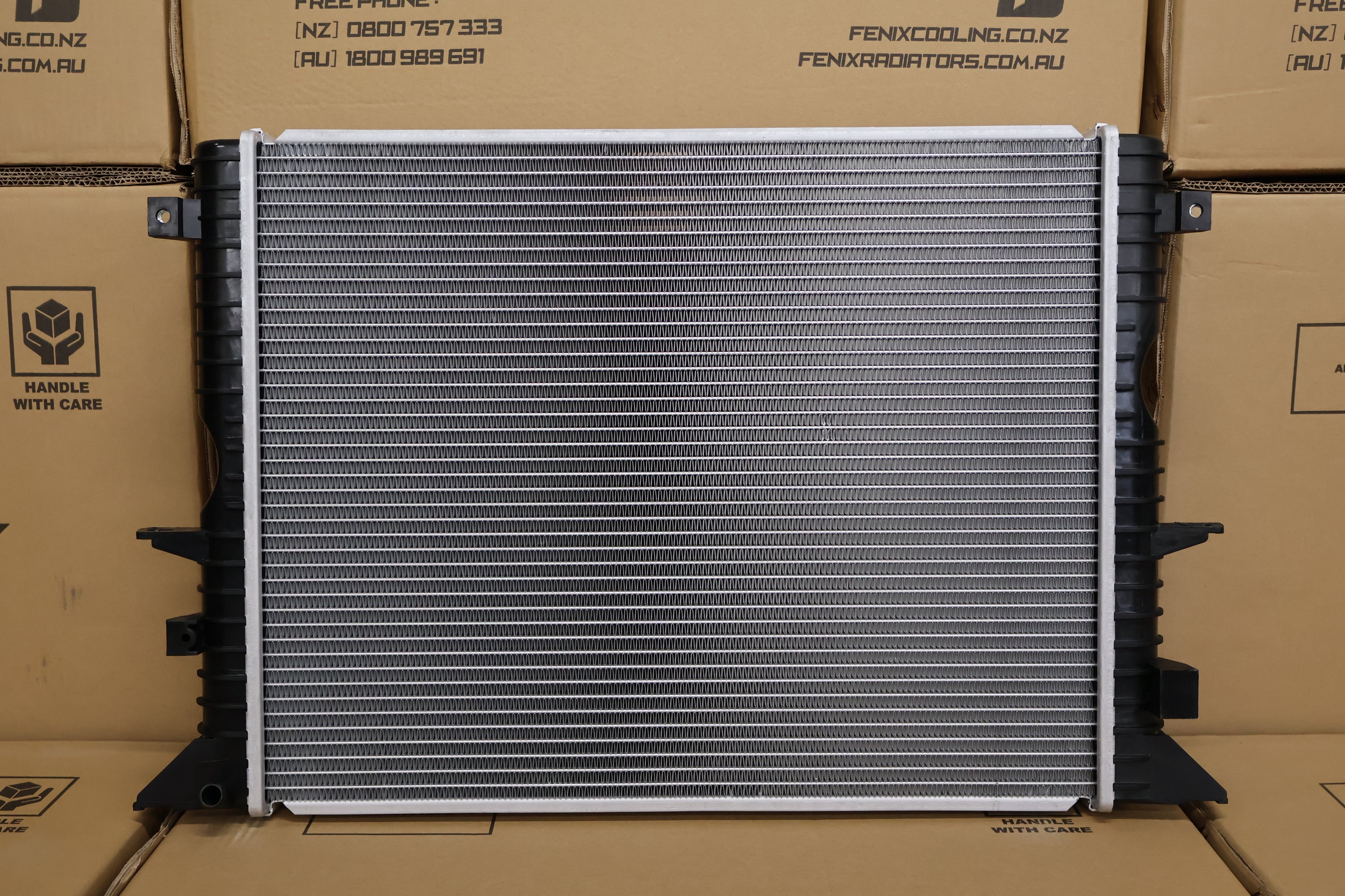 Defender Radiator Replacement Radiator | Landrover | Defender | Fenix Radiators