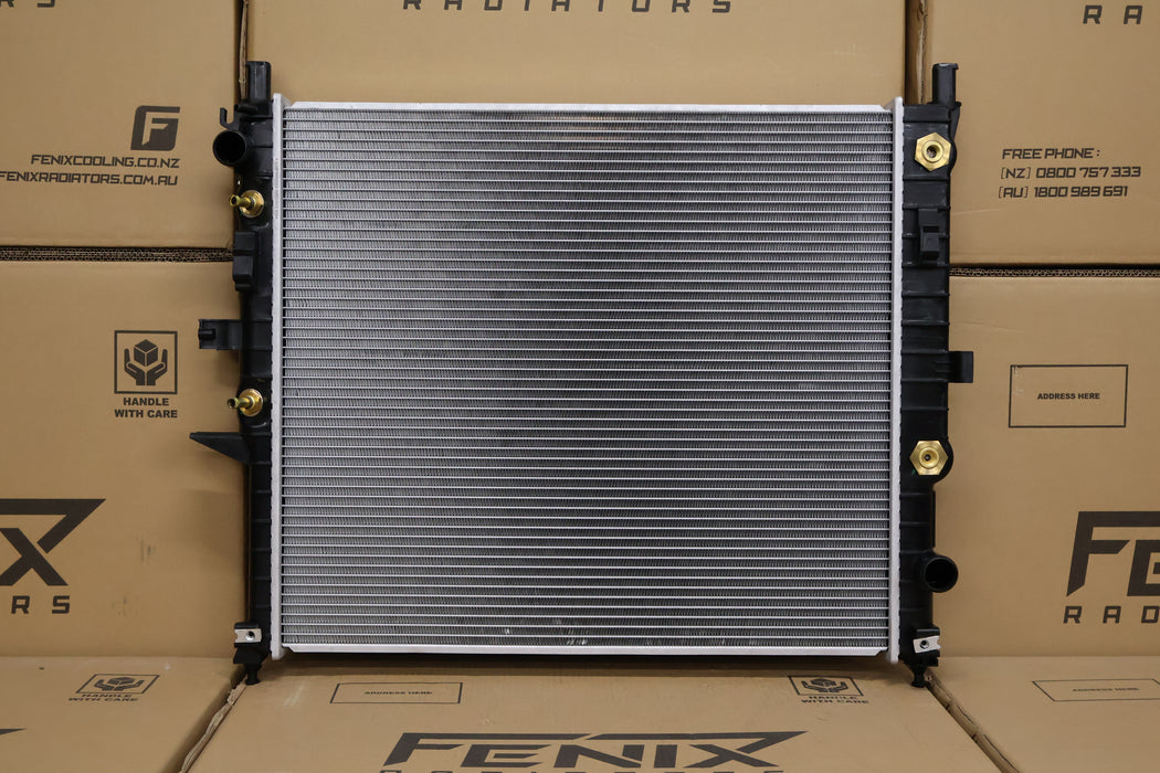 Mercedes Benz M Class W163 Petrol Radiator (SEP/1998 - AUG/2005).