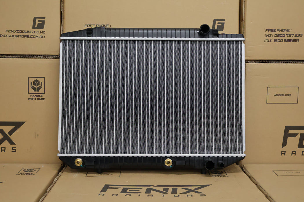 Mercedes Benz 560SEC & 560SEL Radiator (1986 - 1992).