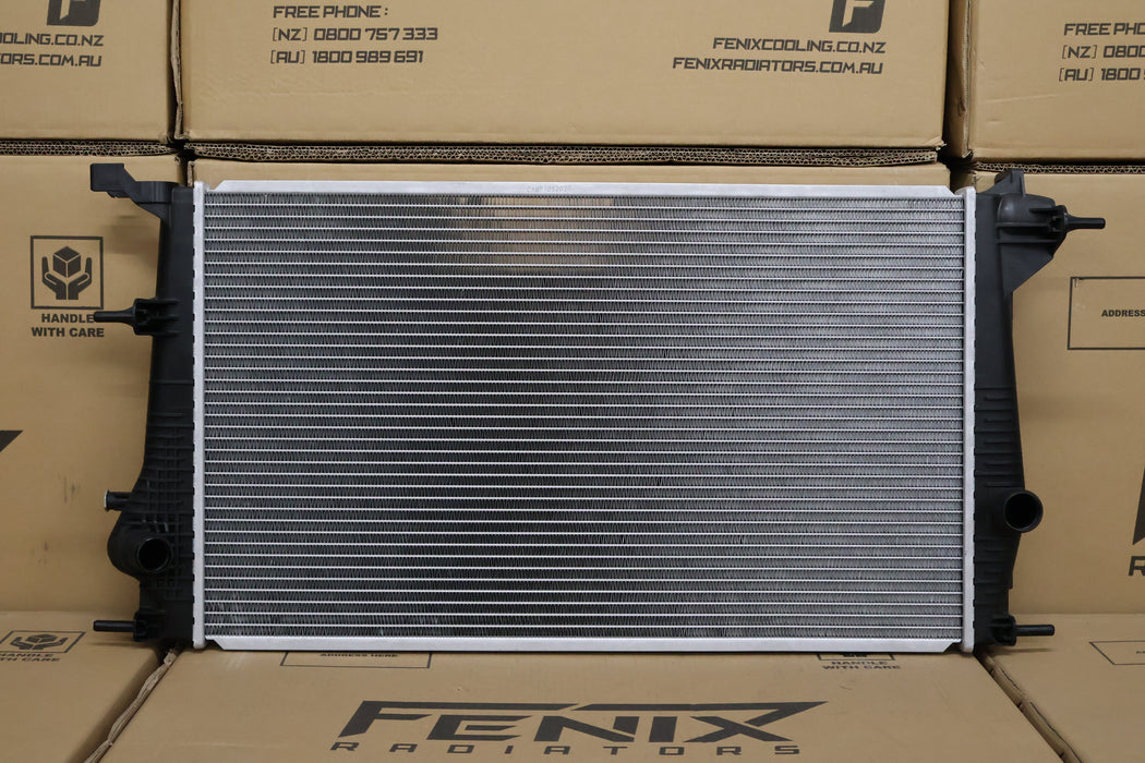 Renault Megane X32 Petrol / Diesel Radiator (SEP/2010 - MAY/2013).