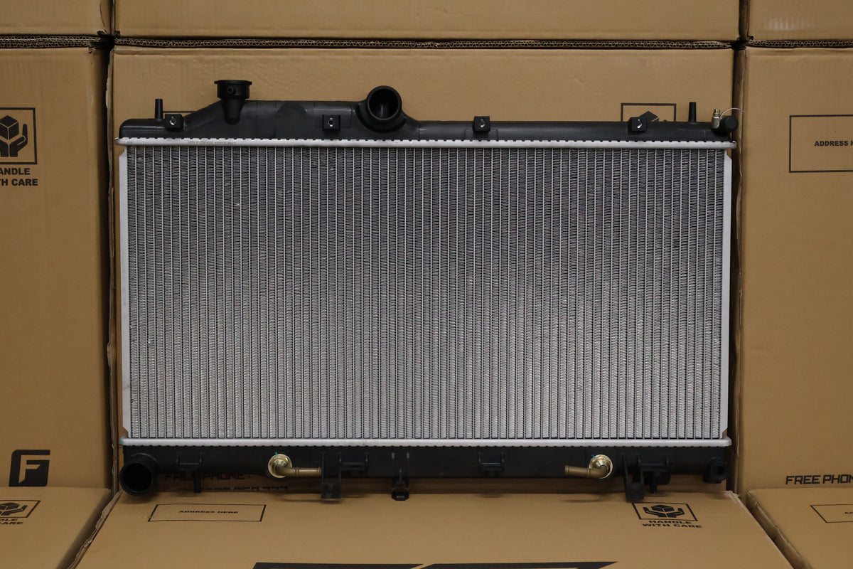 Subaru WRX STI Radiator (AUG/2014 - APR/2020). — fenixautoparts