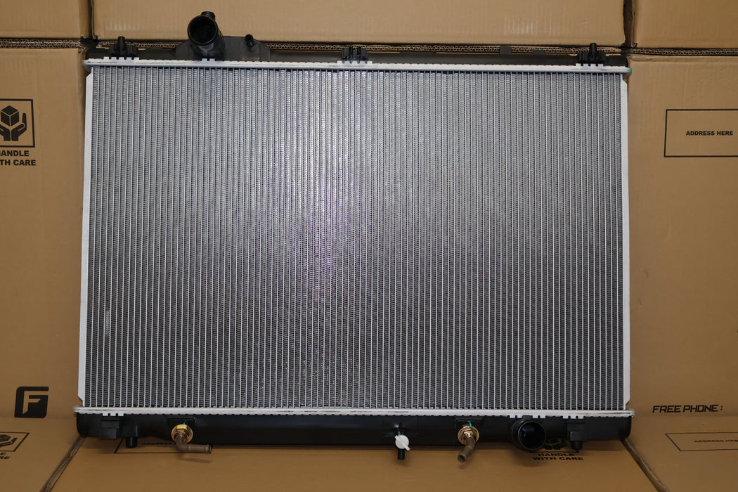 Lexus LS460 USF40R Radiator (APR/2007 - DEC/2012).