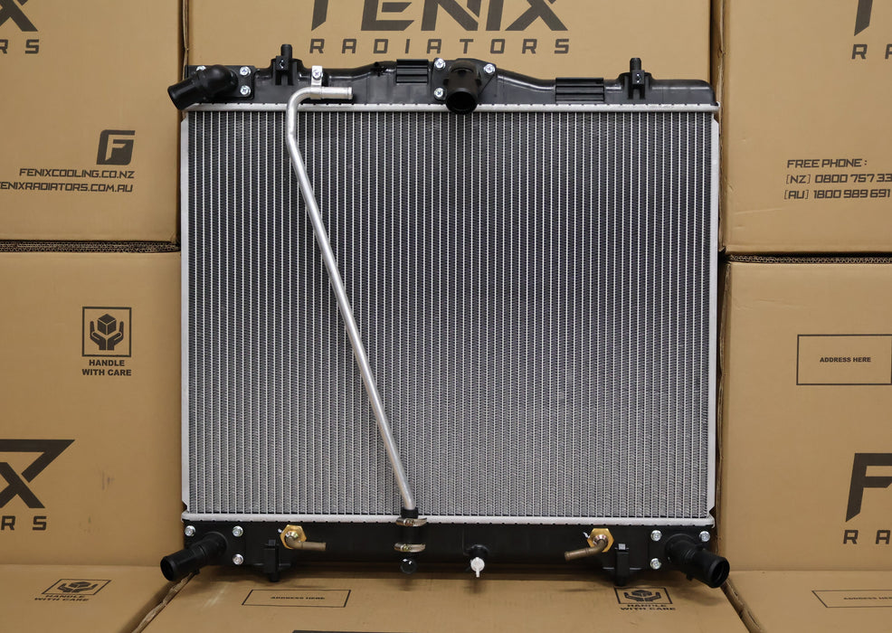 Toyota KDH Hiace Automatic Radiator (AUG/2004 - 2010). — fenixautoparts