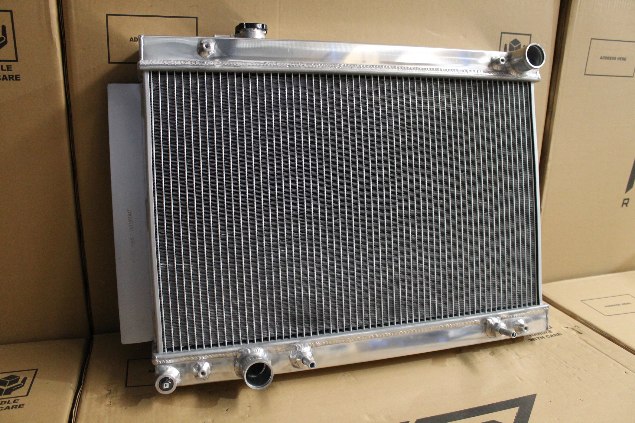 HG-HZ Kingswood Holden V8 Full Alloy Performance Radiator — fenixautoparts