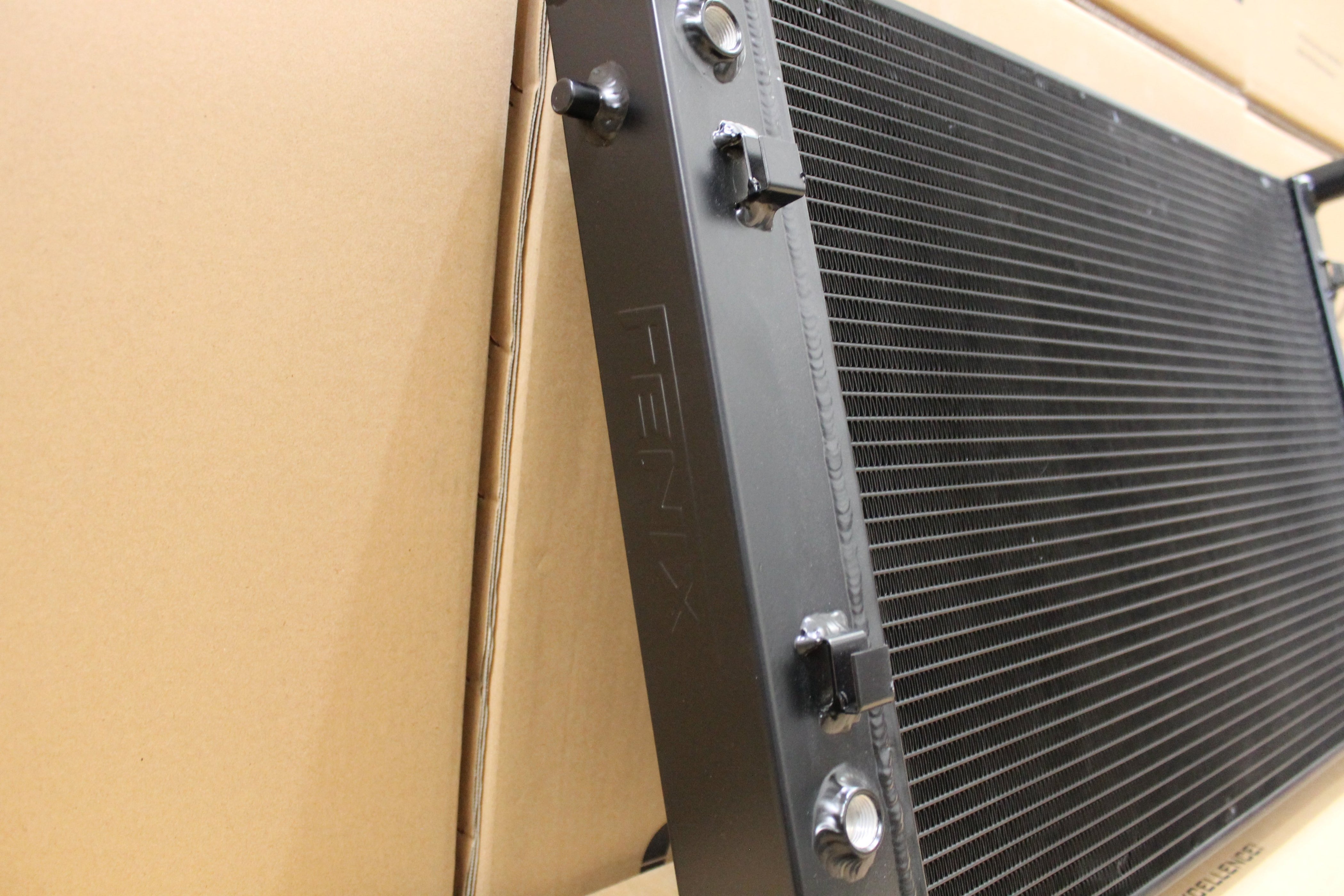 Holden VY Calais V8 LS1 Full Alloy Performance Radiator. — fenixautoparts